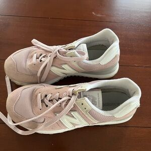 New Balance 574 Women’s Size 9